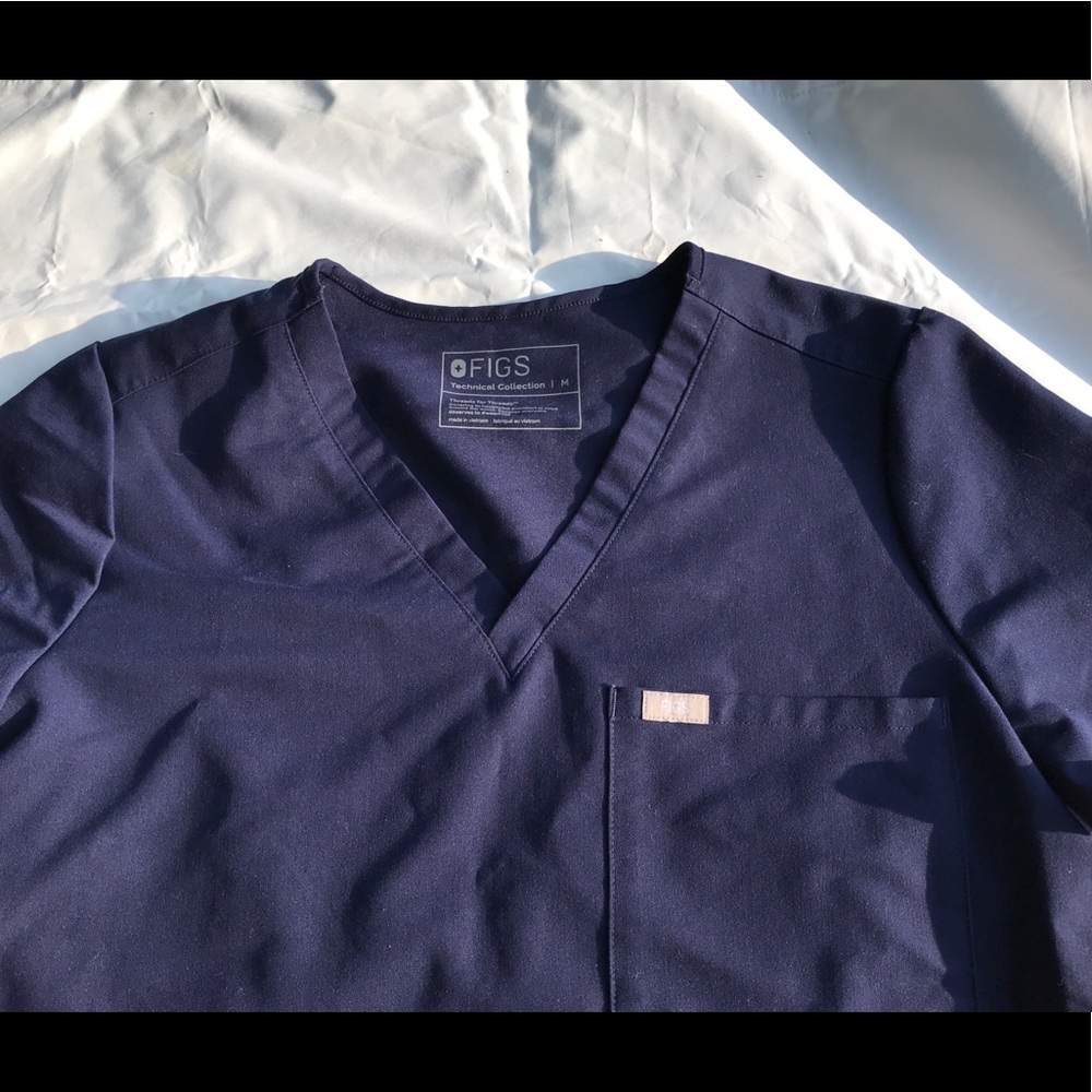 Figs Catarina Navy scrub top-Size Medium - Picture 1 of 6